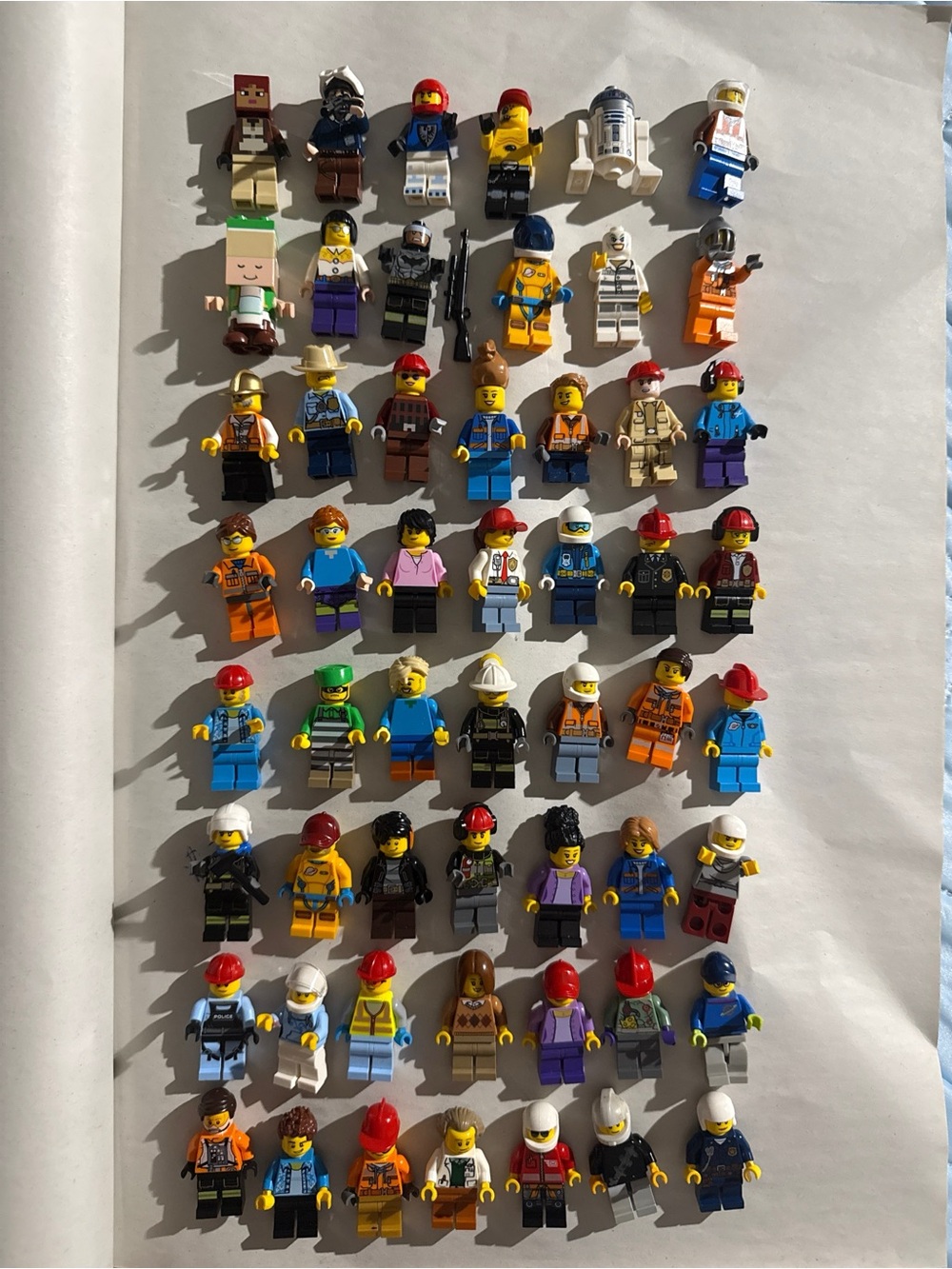 LEGO Minifigure Lot of 55 - Star Wars Batman Joker Mario Space City